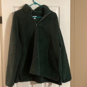 Green Sherpa pull over sweatshirt, half zip